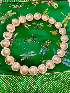 RARE, VINTAGE 22 Mabe Blister Pearls  Necklace - Show Stopper Statement piece